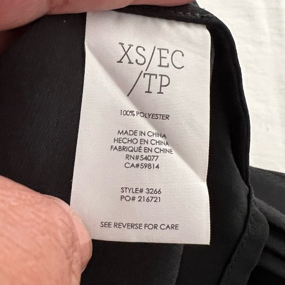 CAbi Black Button Up Sleeveless Jagger Blouse with Crochet/Lace Inserts Size XS - Picture 6 of 11